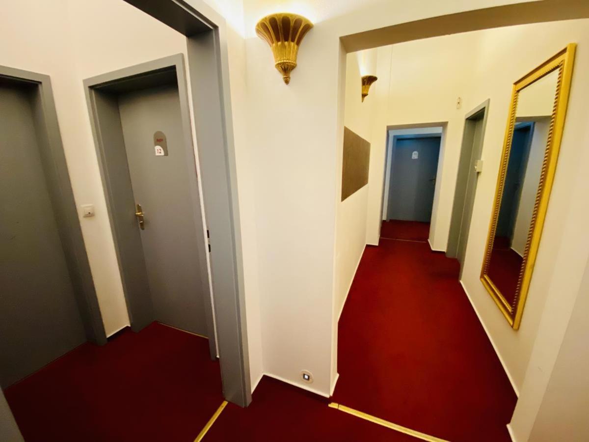 Doppelzimmer Humidor, Direkt Am Alten Strom Rostock Ngoại thất bức ảnh